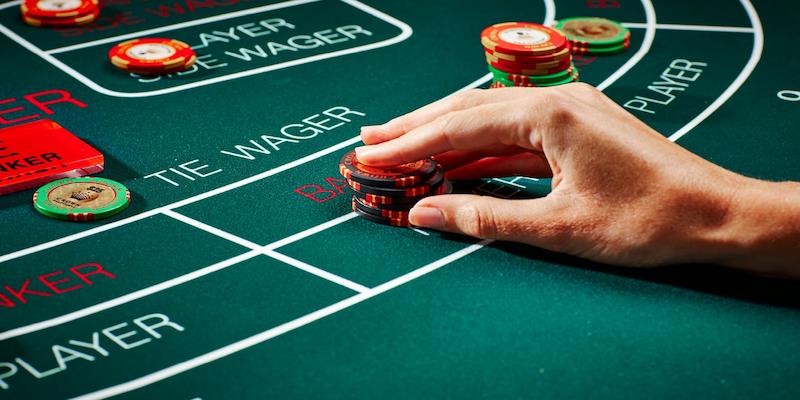 Baccarat Là Gì? Bật Mí Các Thông Tin Liên Quan Cho Thành Viên